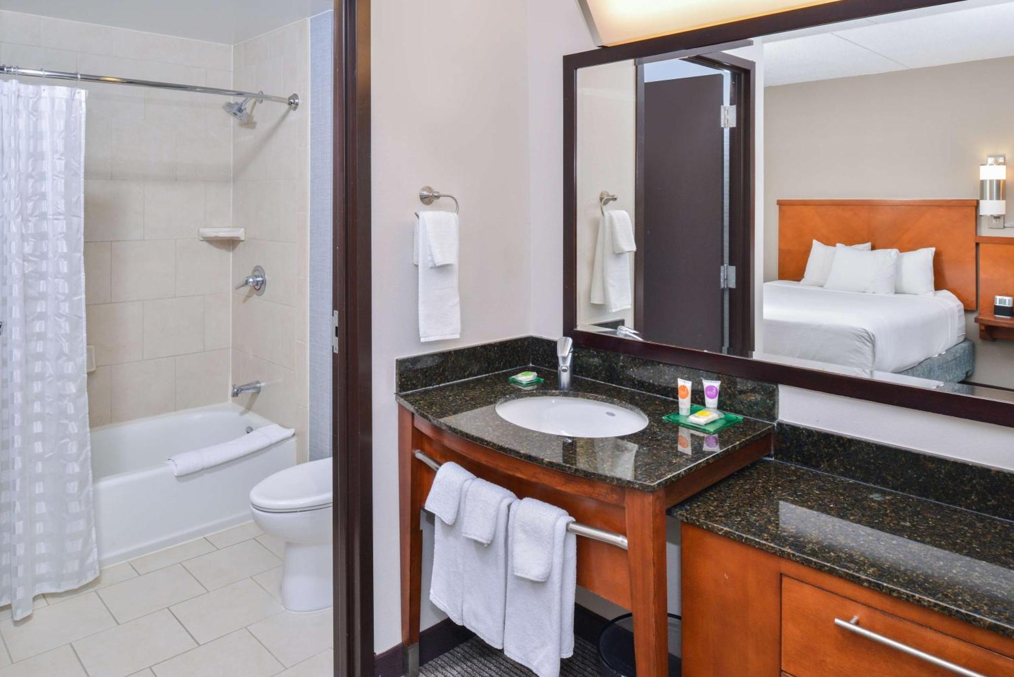Hyatt Place Herndon Dulles Airport - East Ngoại thất bức ảnh