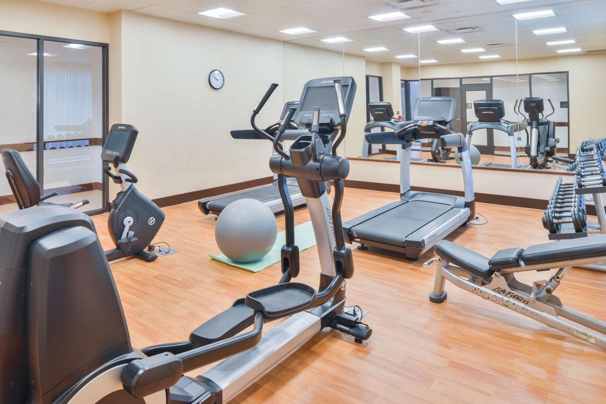 Hyatt Place Herndon Dulles Airport - East Ngoại thất bức ảnh