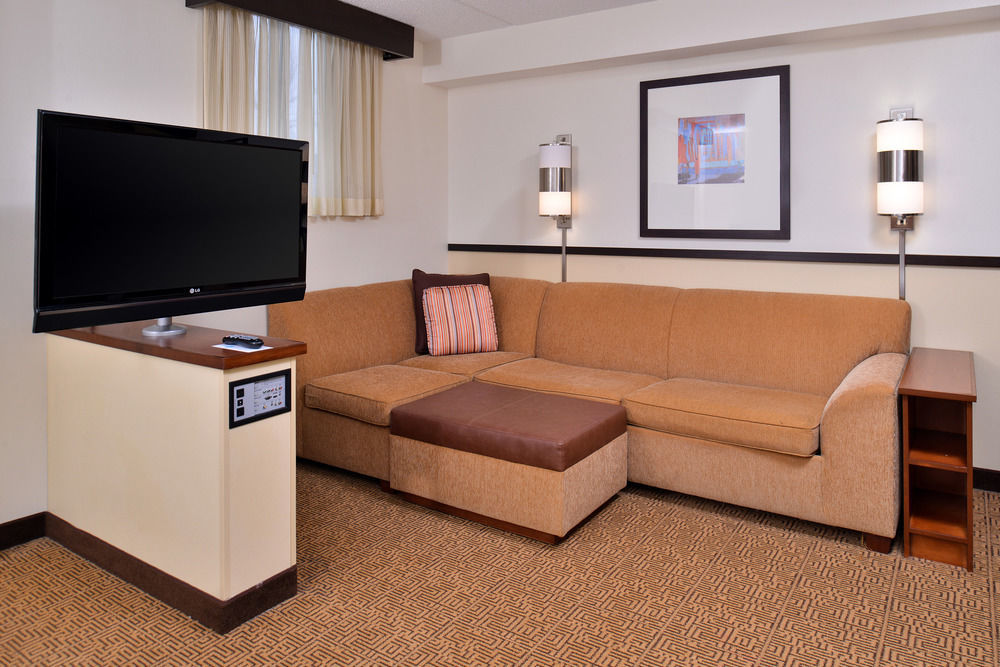 Hyatt Place Herndon Dulles Airport - East Ngoại thất bức ảnh