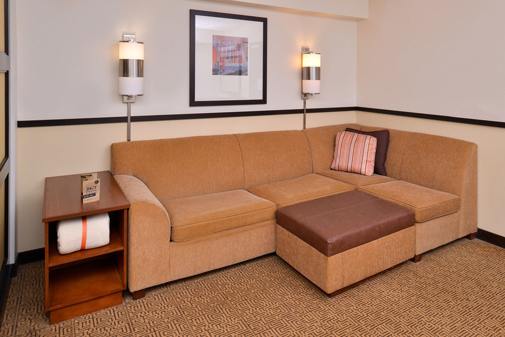 Hyatt Place Herndon Dulles Airport - East Ngoại thất bức ảnh